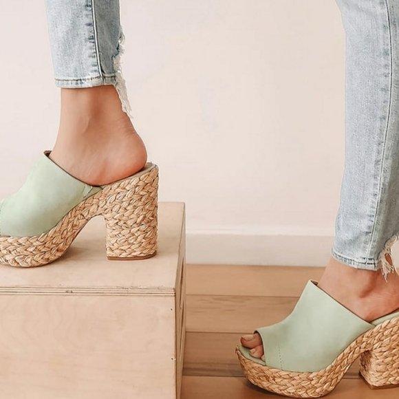 Lulus Platform Slide Sandals - Picture 3 of 4